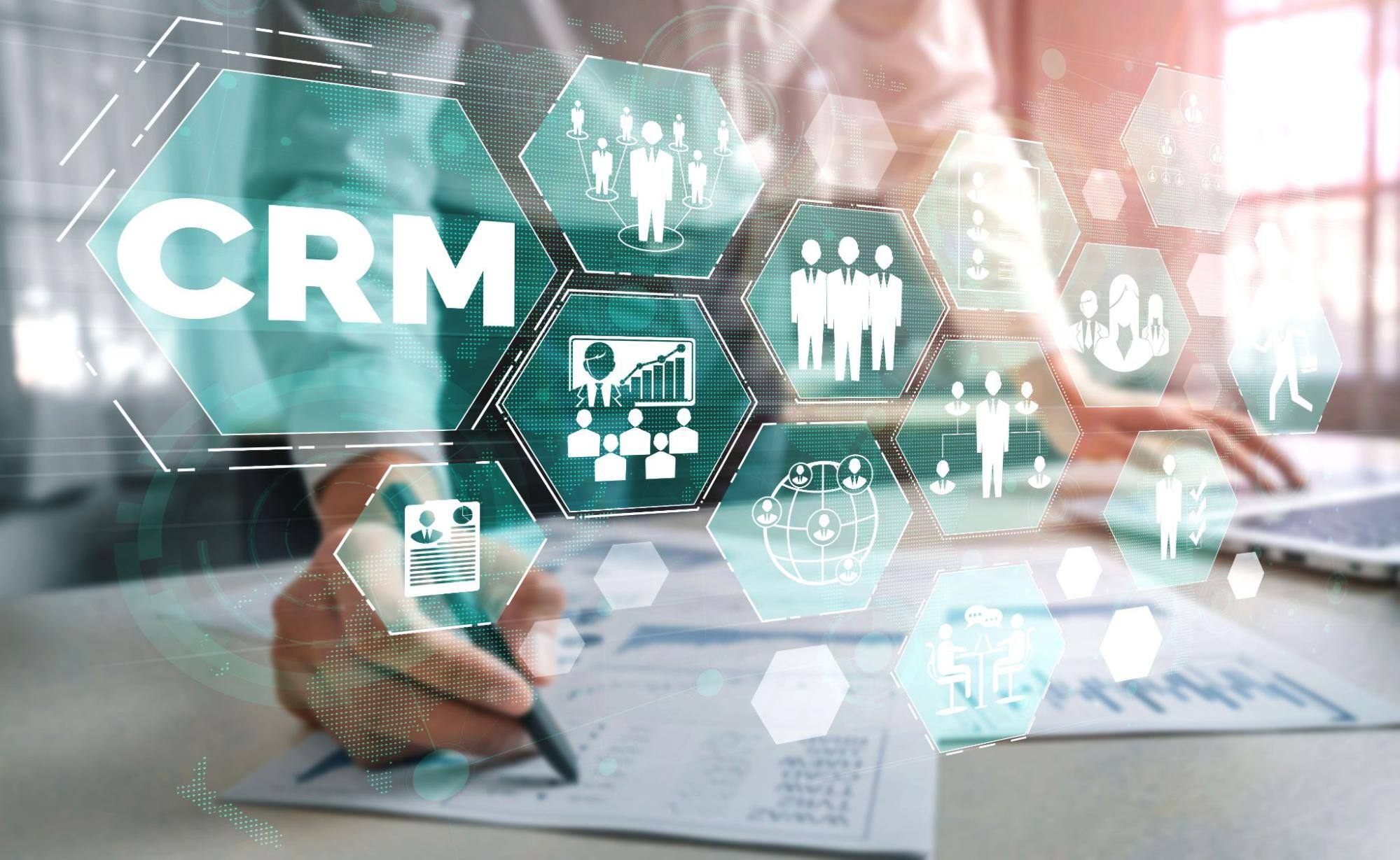 CRM導入で失敗する5つの理由|失敗事例や失敗を防ぐ方法も解説